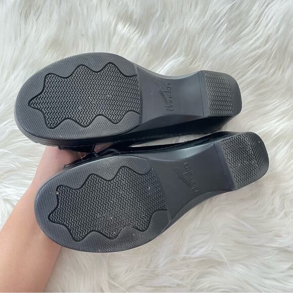Dansko | Women’s Sela Sandals Open Toe Black Patent Leather Buckle Crisscross 38 - Picture 6 of 10